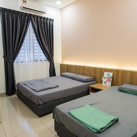 Alpaca homestay Desaru Luaran gambar