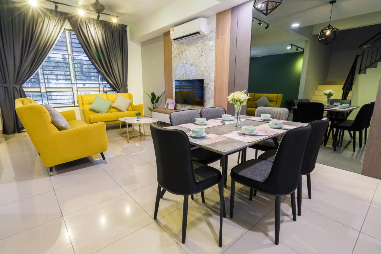 Alpaca homestay Desaru Luaran gambar